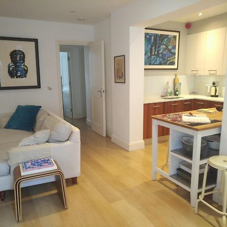 Superior 5* Kensington, London Flat + Free Wi-Fi Apartment Exterior photo