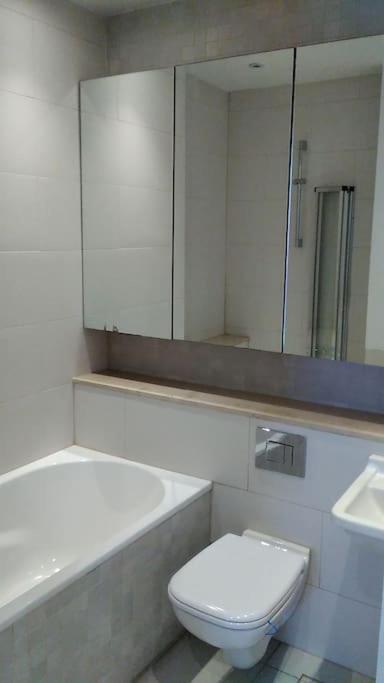 Superior 5* Kensington, London Flat + Free Wi-Fi Apartment Exterior photo