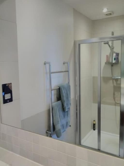 Superior 5* Kensington, London Flat + Free Wi-Fi Apartment Exterior photo