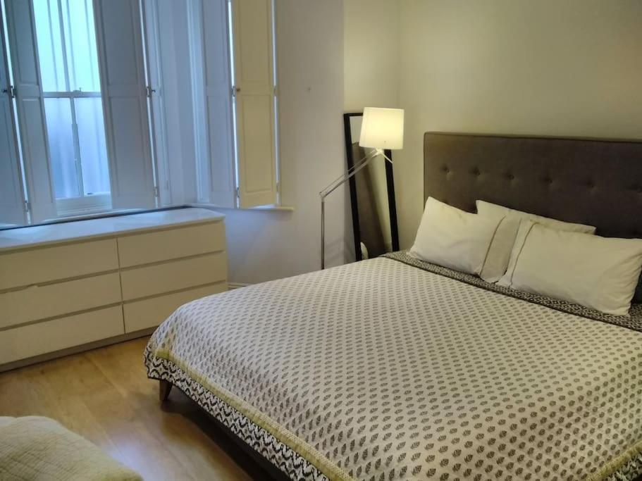 Superior 5* Kensington, London Flat + Free Wi-Fi Apartment Exterior photo