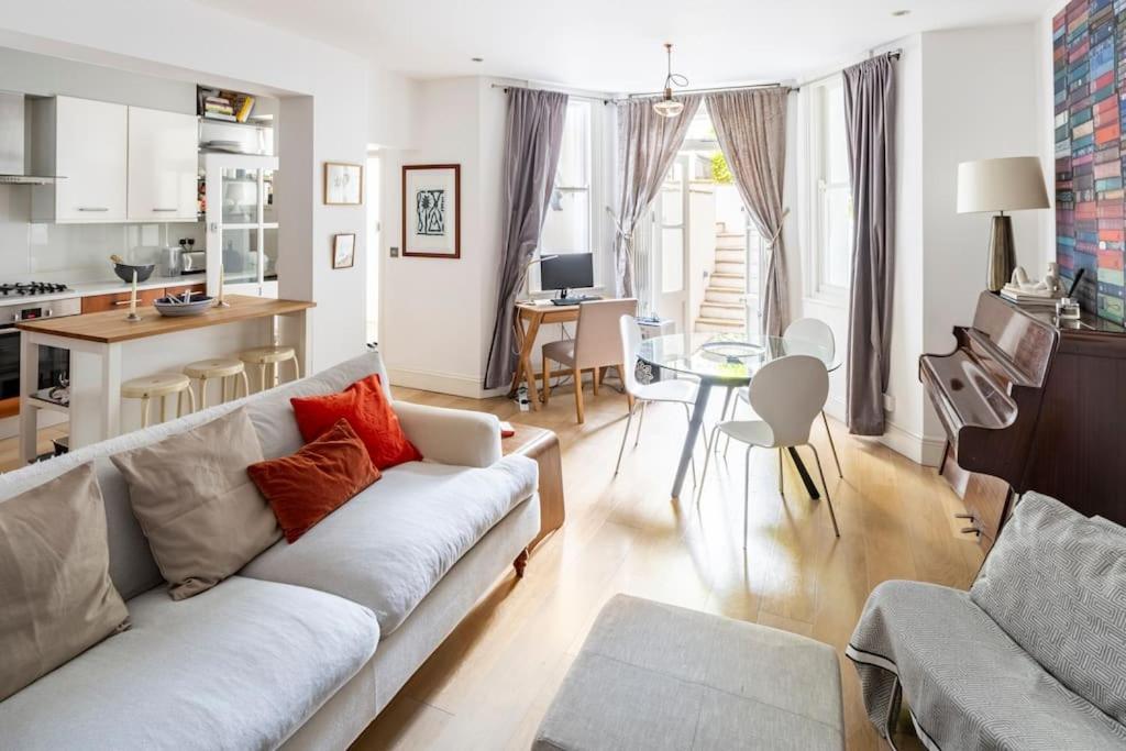 Superior 5* Kensington, London Flat + Free Wi-Fi Apartment Exterior photo
