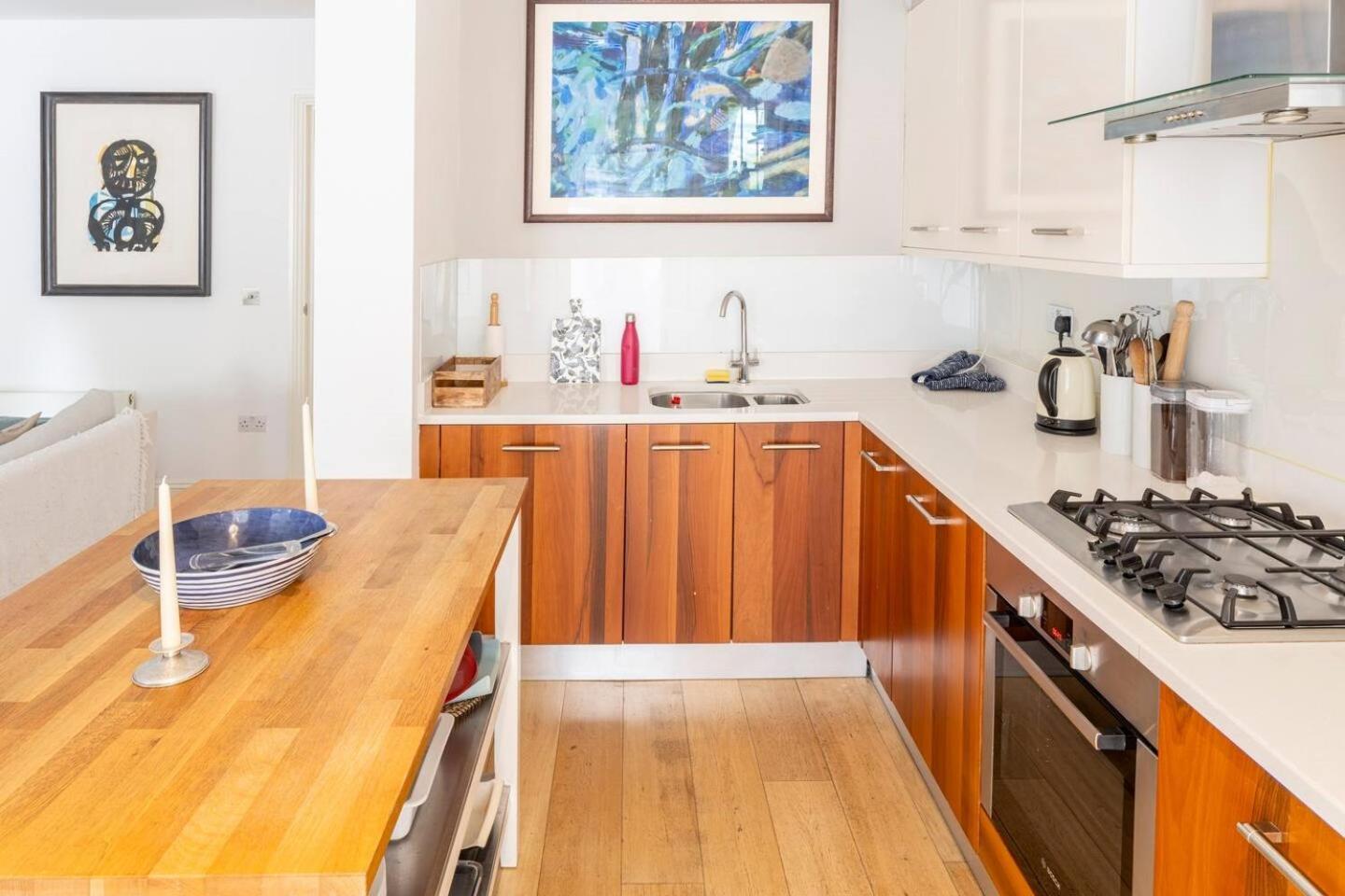 Superior 5* Kensington, London Flat + Free Wi-Fi Apartment Exterior photo